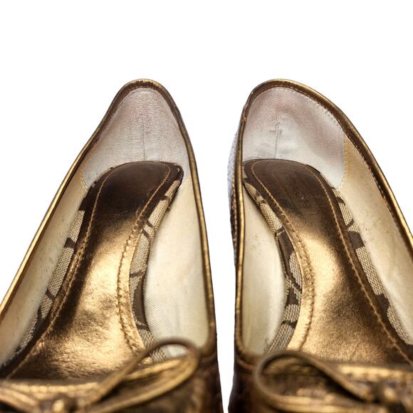 Coach Shoes Womens 6.5 Gold Metallic Crackled Bow Tie Wedge Espadrille Heels Y2k - Picture 7 of 13